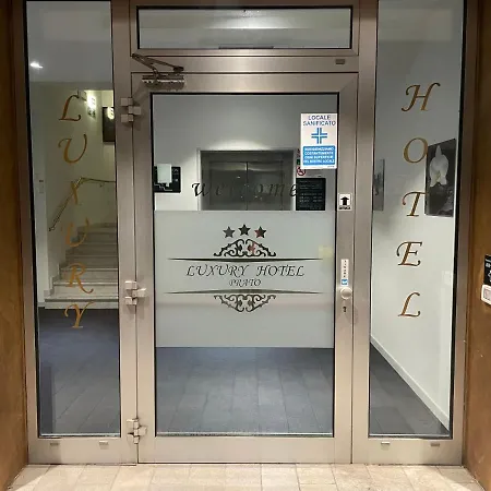 Hotelluxuryprato 3*