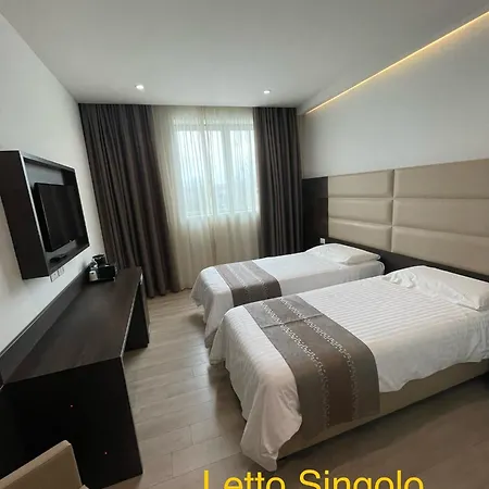 Hotelluxuryprato 3* Prato (Prato)