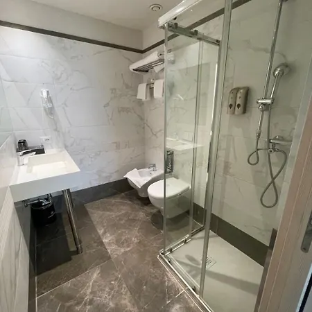 Hotelluxuryprato 3*